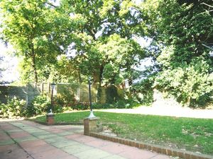 Photo 5- click for photo gallery